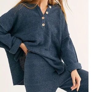 ✨ Free People Hailee Knit Set in Navy ✨
